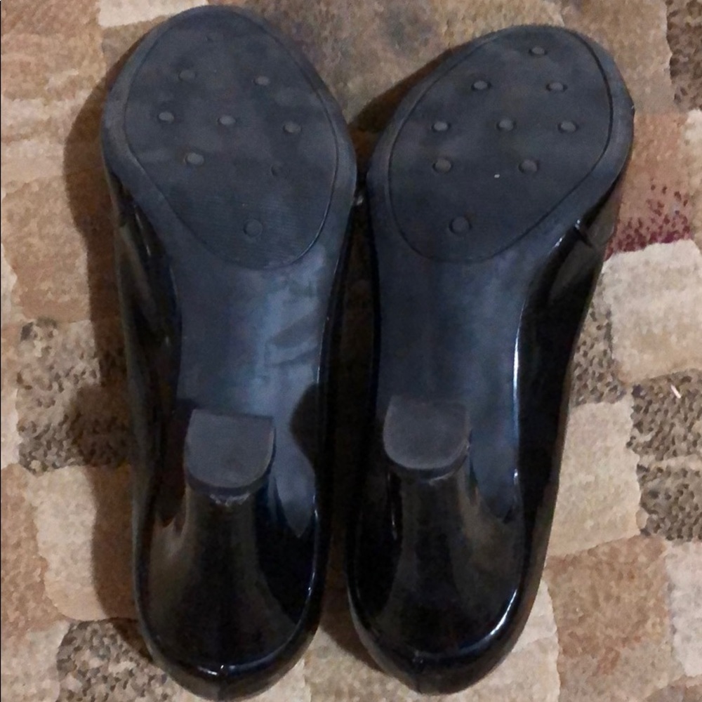 Heels - Picture 4 of 5